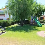 別荘 Spacious House With Mountain View In Ivanrey
