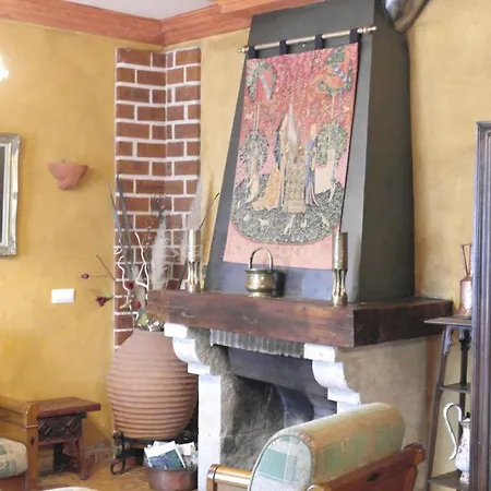 Ferienhaus Spacious House With Mountain View In Ivanrey *