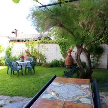 Ferienhaus Spacious House With Mountain View In Ivanrey